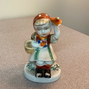 Occupied Japan vintage girl with basket.